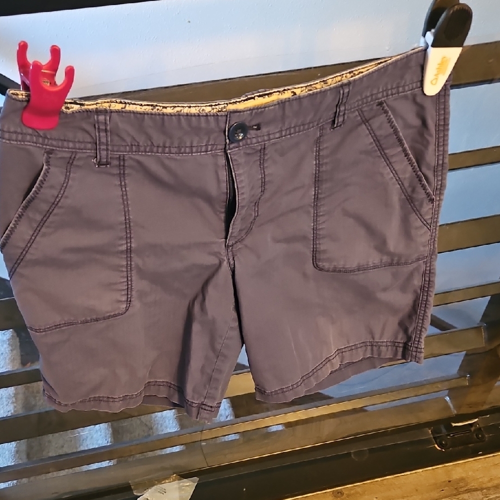 Eddie Bauer Women's Navy Blue Cargo Shorts * Has Some Wear By Pockets